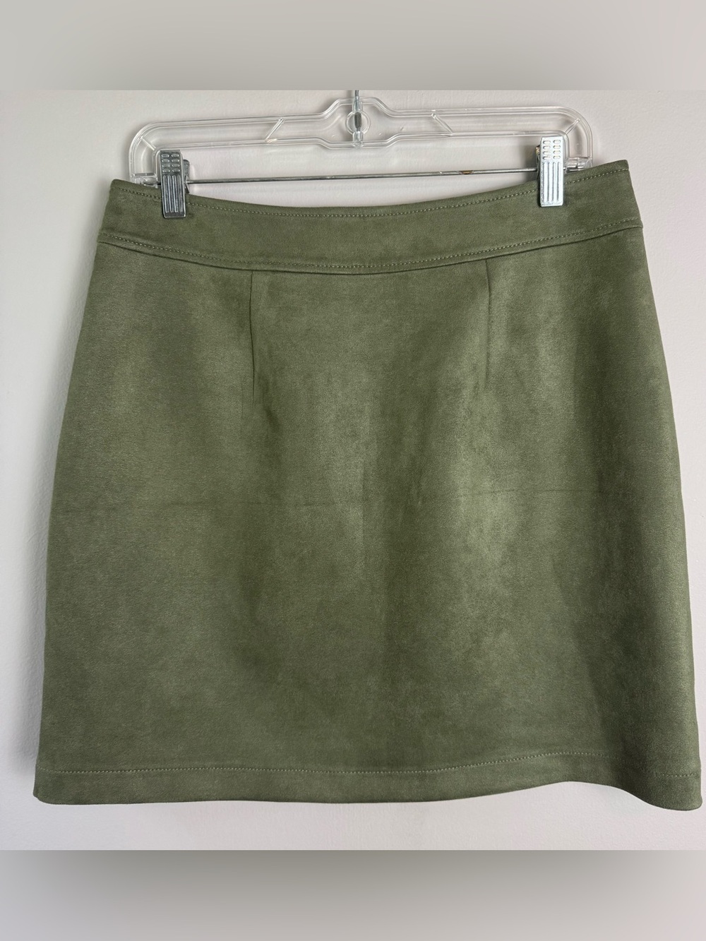 LOFT Olive Green Faux Suede Front Pocket Mini Skirt Skirt Size 6 - Picture 8 of 9